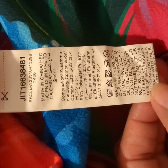 Tropical Beachy Bright Floral Puff Sleeve Crop Top Blouse - Picture 9 of 9